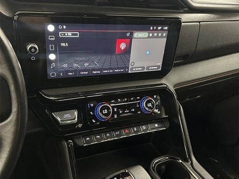 Used 2022 GMC Sierra 1500 AT4 w/ AT4 Premium Package image 26