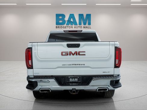 Used 2022 GMC Sierra 1500 SLT w/ SLT Premium Package AWD/4WD image 6