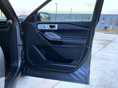 Used 2021 Ford Explorer ST w/ Equipment Group 401A image 17