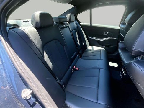 Certified 2025 BMW 330i Sedan RWD image 21