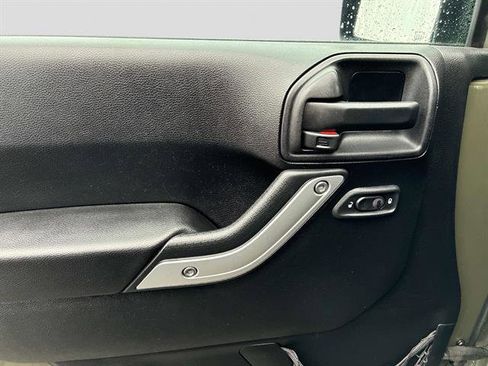 Used 2015 Jeep Wrangler Rubicon w/ Dual Top Group image 16