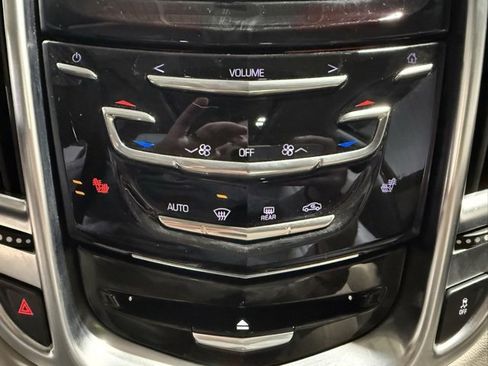 Used 2016 Cadillac SRX Luxury image 18