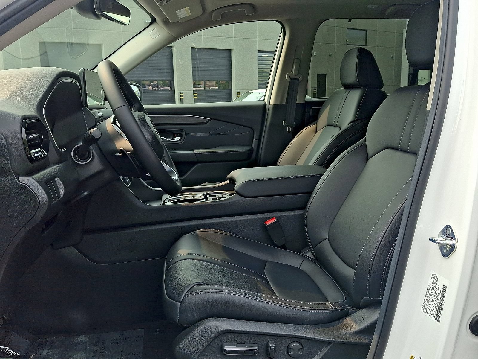 New 2026 Honda Pilot Touring image 6