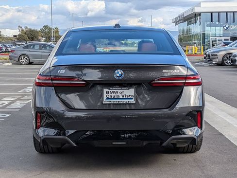 Used 2026 BMW i5 eDrive40 RWD image 8