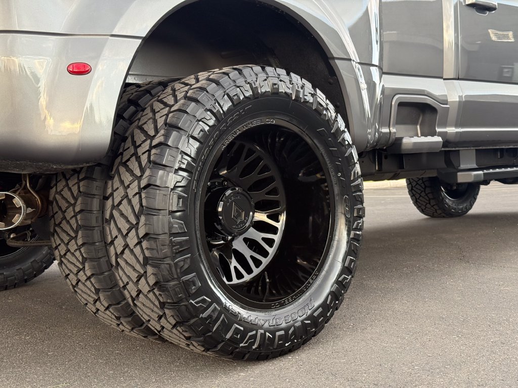 Used 2026 Ford F350 Lariat AWD/4WD image 12