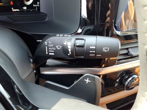 New 2026 Nissan Pathfinder Platinum image 21