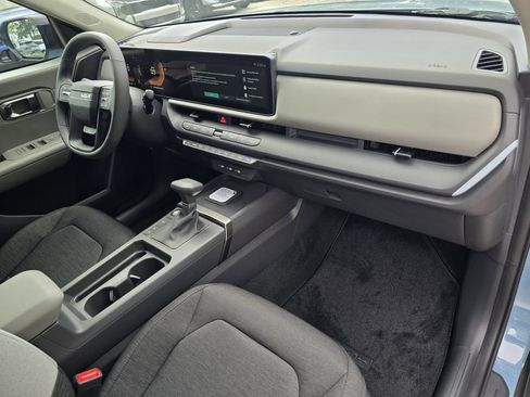 New 2027 Kia Seltos S FWD image 11
