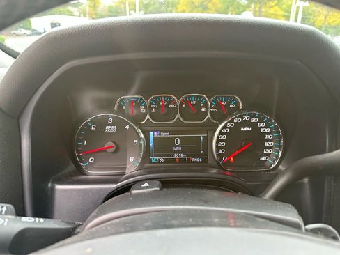 Used 2019 Chevrolet Silverado 1500 LT image 16