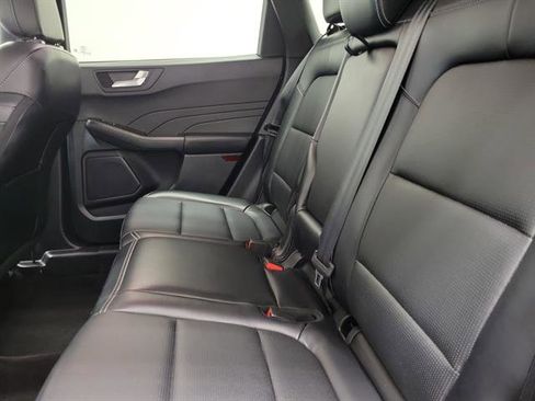 Certified 2025 Ford Escape Platinum image 10