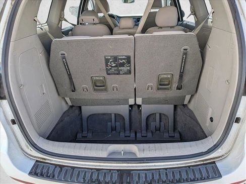 Used 2016 Kia Sedona LX w/ Option Group 020 FWD image 6