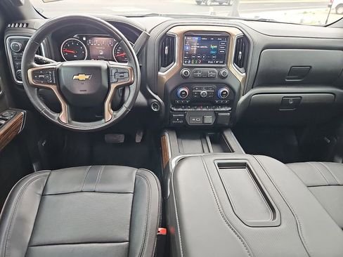 Used 2022 Chevrolet Silverado 1500 High Country AWD/4WD image 12