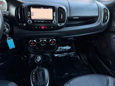 Used 2014 FIAT 500L Lounge image 25