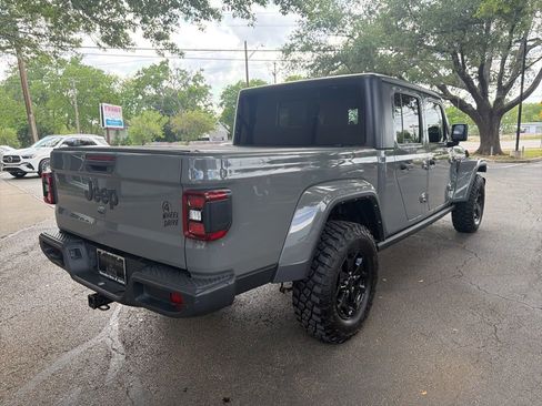 Used 2021 Jeep Gladiator Willys image 7