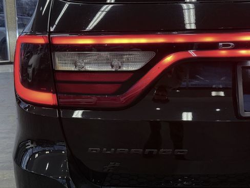 Used 2022 Dodge Durango SRT w/ Technology Group image 15