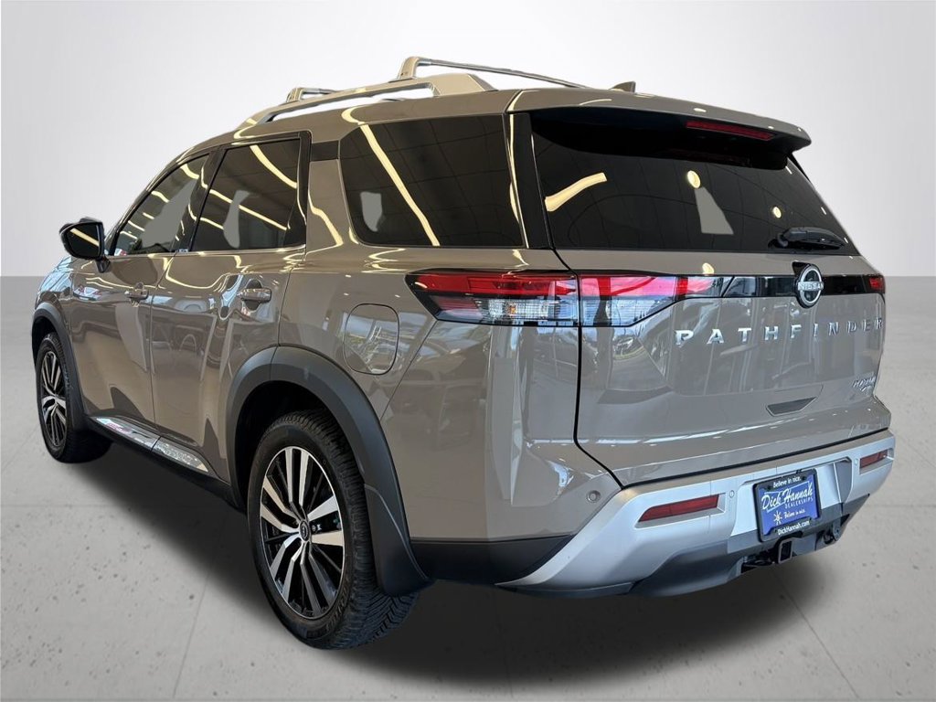 Used 2023 Nissan Pathfinder Platinum AWD/4WD image 10