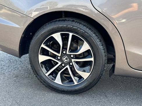 Used 2014 Honda Civic EX image 9