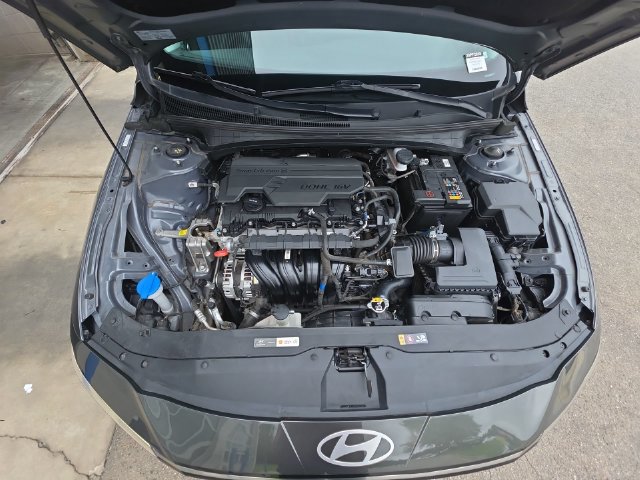 Used 2024 Hyundai Elantra Limited FWD image 31