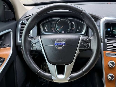 Used 2017 Volvo XC60 T5 Inscription w/ Preferred Option Package FWD image 29