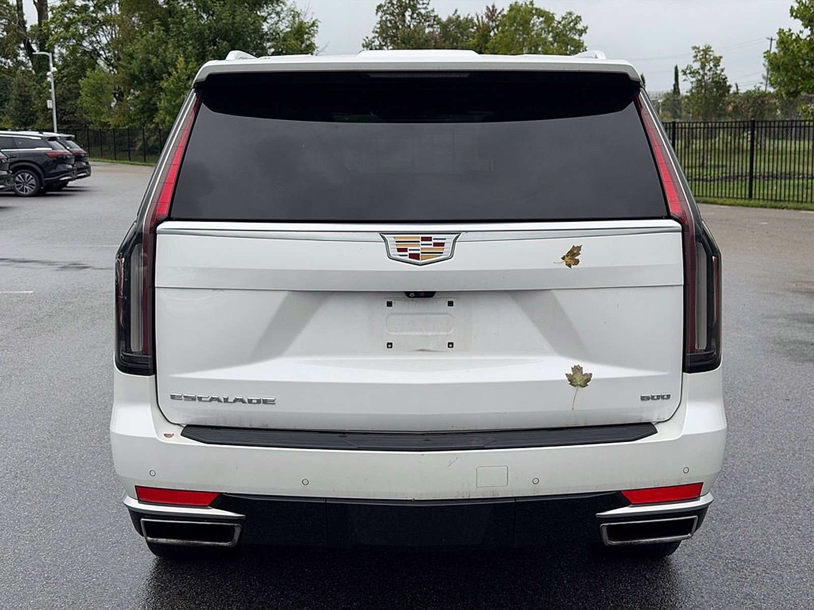 Used 2021 Cadillac Escalade Premium Luxury w/ Driver Assist Tech Package AWD/4WD image 6