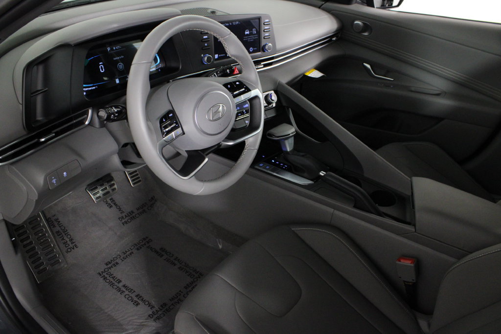 Certified 2026 Hyundai Elantra Sport FWD image 19
