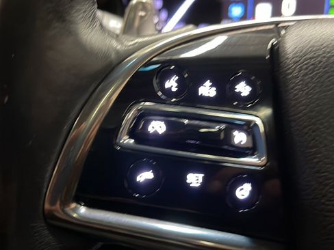 Used 2019 Cadillac CTS Luxury RWD image 6