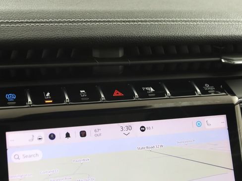 Used 2023 Jeep Grand Cherokee 4WD 4xe image 10