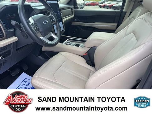 Used 2023 Ford Expedition Limited RWD image 11