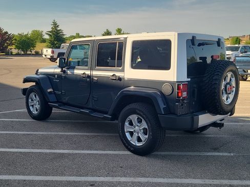 Used 2017 Jeep Wrangler Unlimited Sahara w/ Quick Order Package 24E Chief AWD/4WD image 3