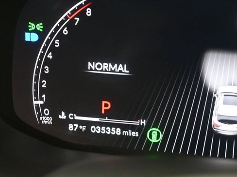 Certified 2024 Acura MDX w/ Technology Package AWD/4WD image 3
