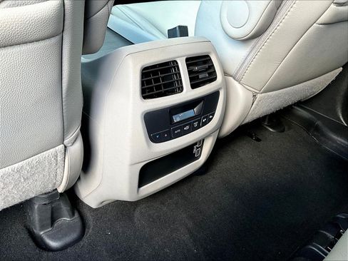 Used 2021 Honda Pilot EX-L image 10