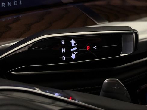 New 2025 Cadillac Escalade ESV Sport Platinum image 29