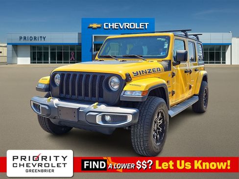 Used 2018 Jeep Wrangler Unlimited Sahara AWD/4WD image 1