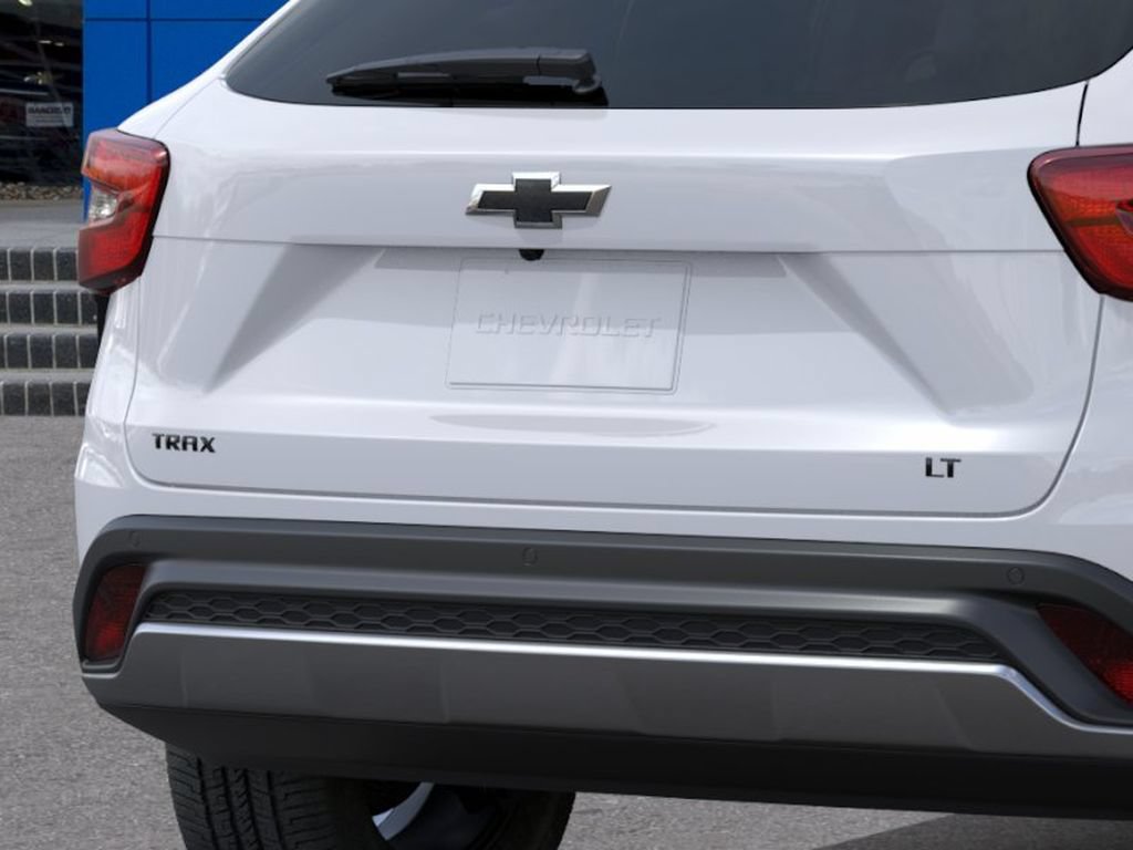 New 2026 Chevrolet Trax LT w/ Driver Confidence Package FWD image 14