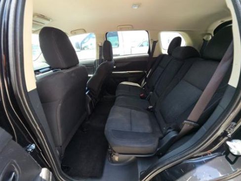 Used 2020 Mitsubishi Outlander SE AWD/4WD image 6