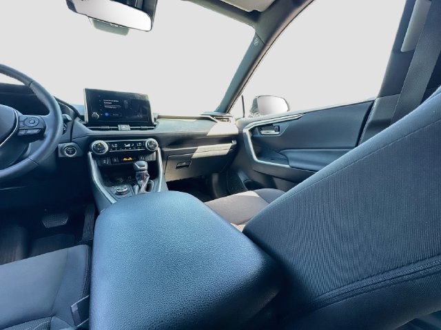 Used 2023 Toyota RAV4 SE w/ Weather & Moonroof Package AWD/4WD image 23