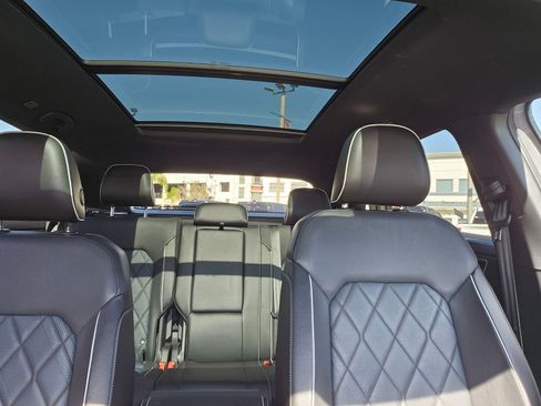 Used 2024 Volkswagen Atlas Cross Sport SEL Premium R-Line image 29