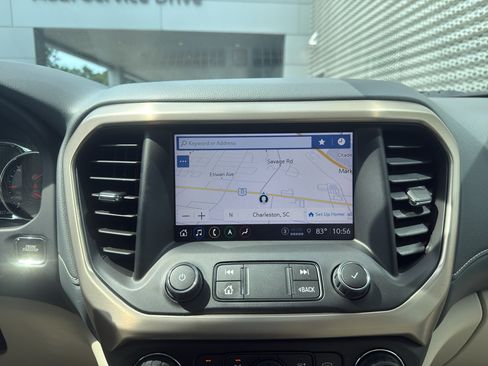 Used 2021 GMC Acadia Denali w/ Denali Technology Package FWD image 23