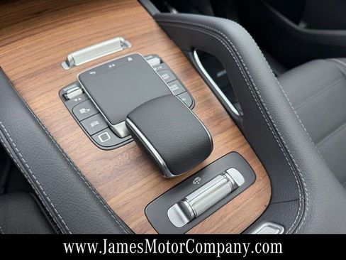 New 2026 Mercedes-Benz GLS 450 4MATIC image 23