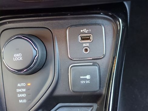 Certified 2019 Jeep Compass Limited image 30