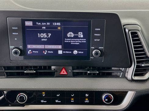 Used 2025 Kia Sportage LX FWD image 22