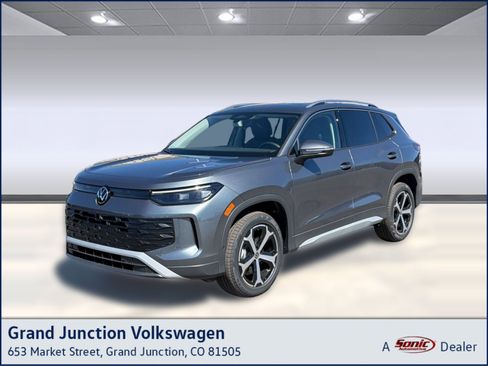 New 2026 Volkswagen Tiguan SE AWD/4WD image 1