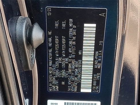 Certified 2024 Toyota Sienna XLE image 30