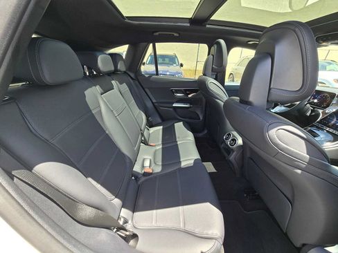 Used 2026 Mercedes-Benz GLC 300 4MATIC image 12