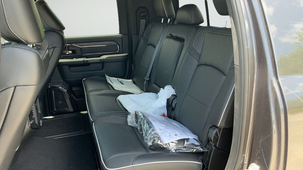 New 2026 RAM 2500 Limited AWD/4WD image 21