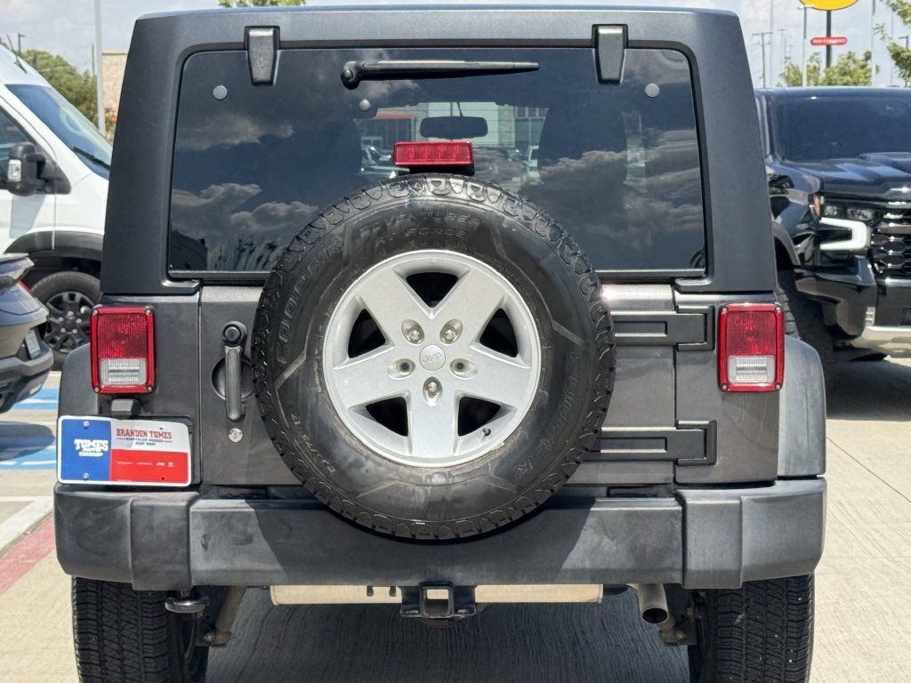 Used 2018 Jeep Wrangler Unlimited Sport S AWD/4WD image 5