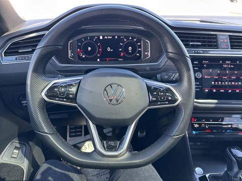 Used 2022 Volkswagen Tiguan SEL R-Line AWD/4WD image 45