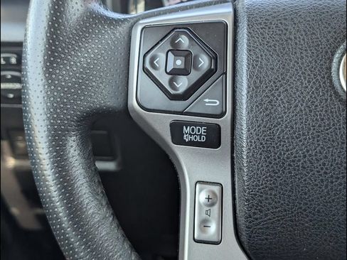 Used 2018 Toyota 4Runner Limited AWD/4WD image 18