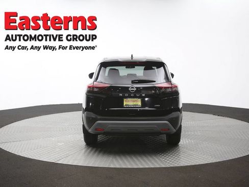 Used 2023 Nissan Rogue S AWD/4WD image 37