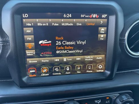 Used 2023 Jeep Wrangler Unlimited Sahara w/ Cold Weather Group AWD/4WD image 38
