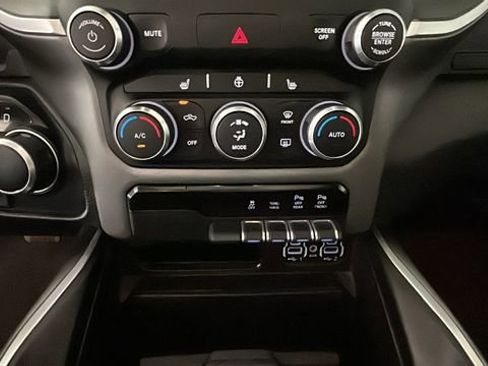 Used 2022 RAM 1500 Big Horn AWD/4WD image 23